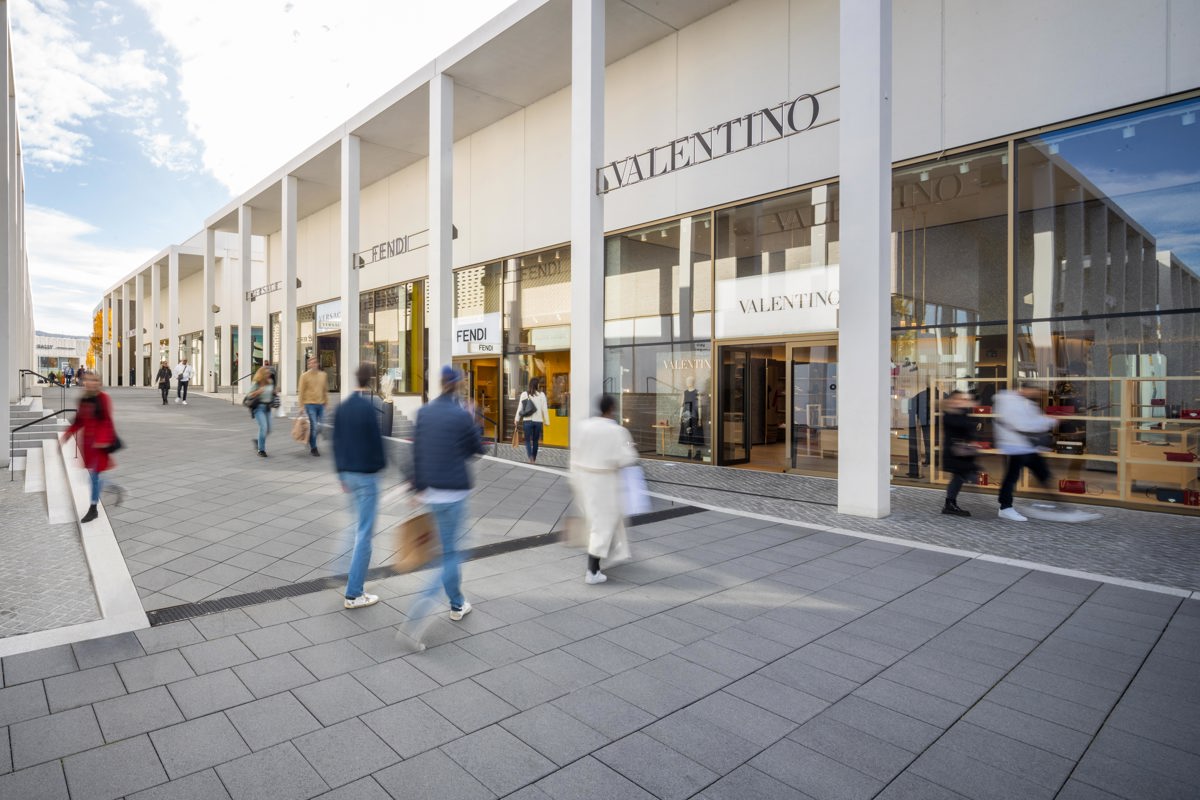 Outletcity Metzingen-Valentino Laden